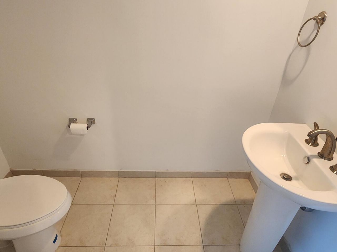 15051 Royal Oaks Lane, Unit 202, North Miami, FL 33181 Photo