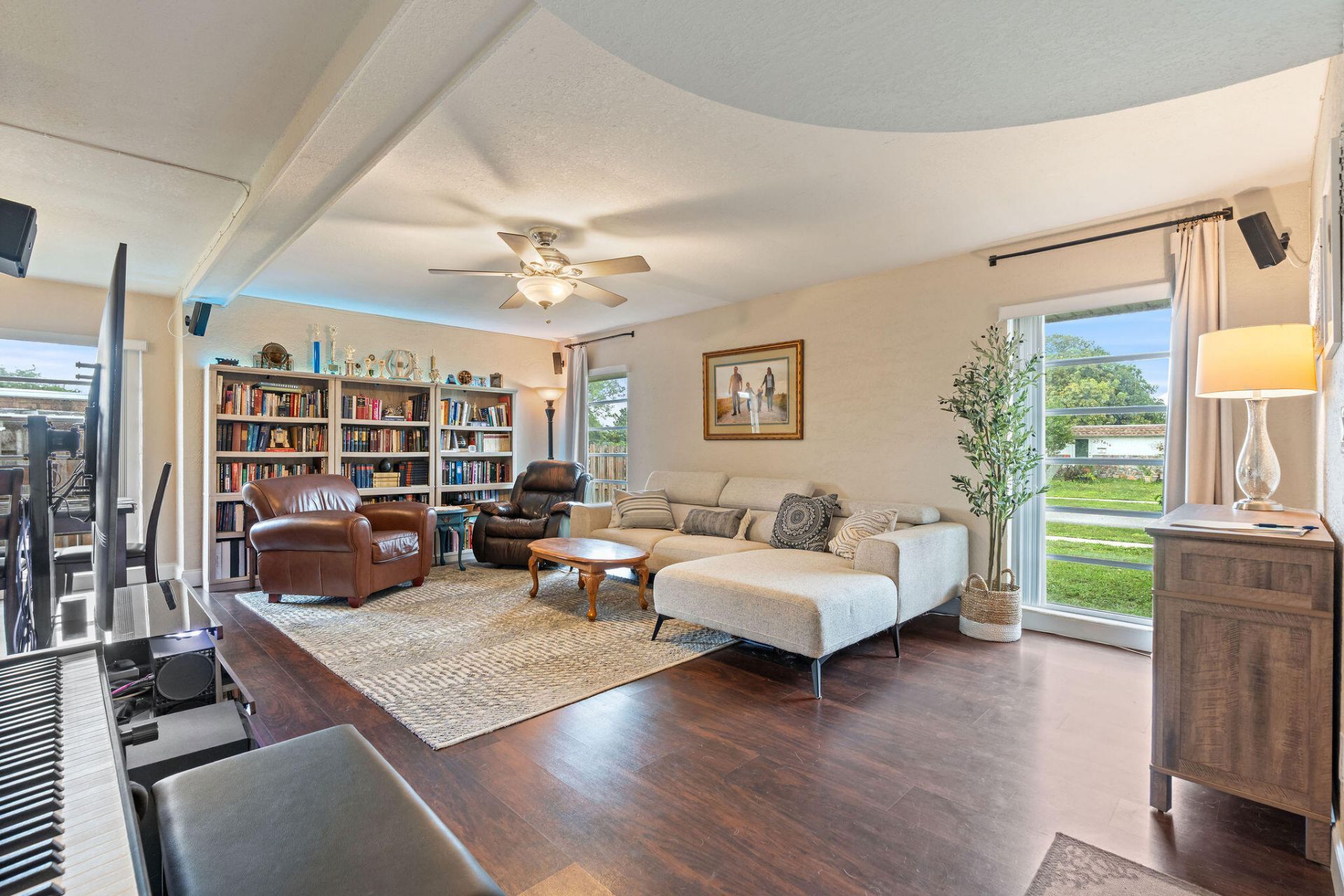 7815 NW 68th Terrace, Tamarac, FL 33321 Photo
