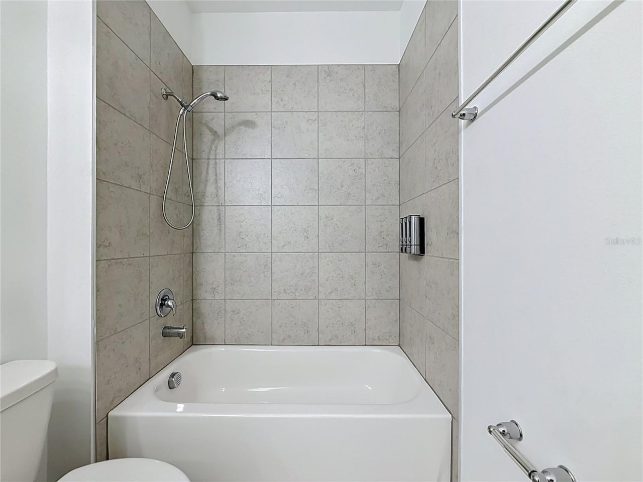 418 Quayside Avenue , Mascotte, FL 34753 Photo