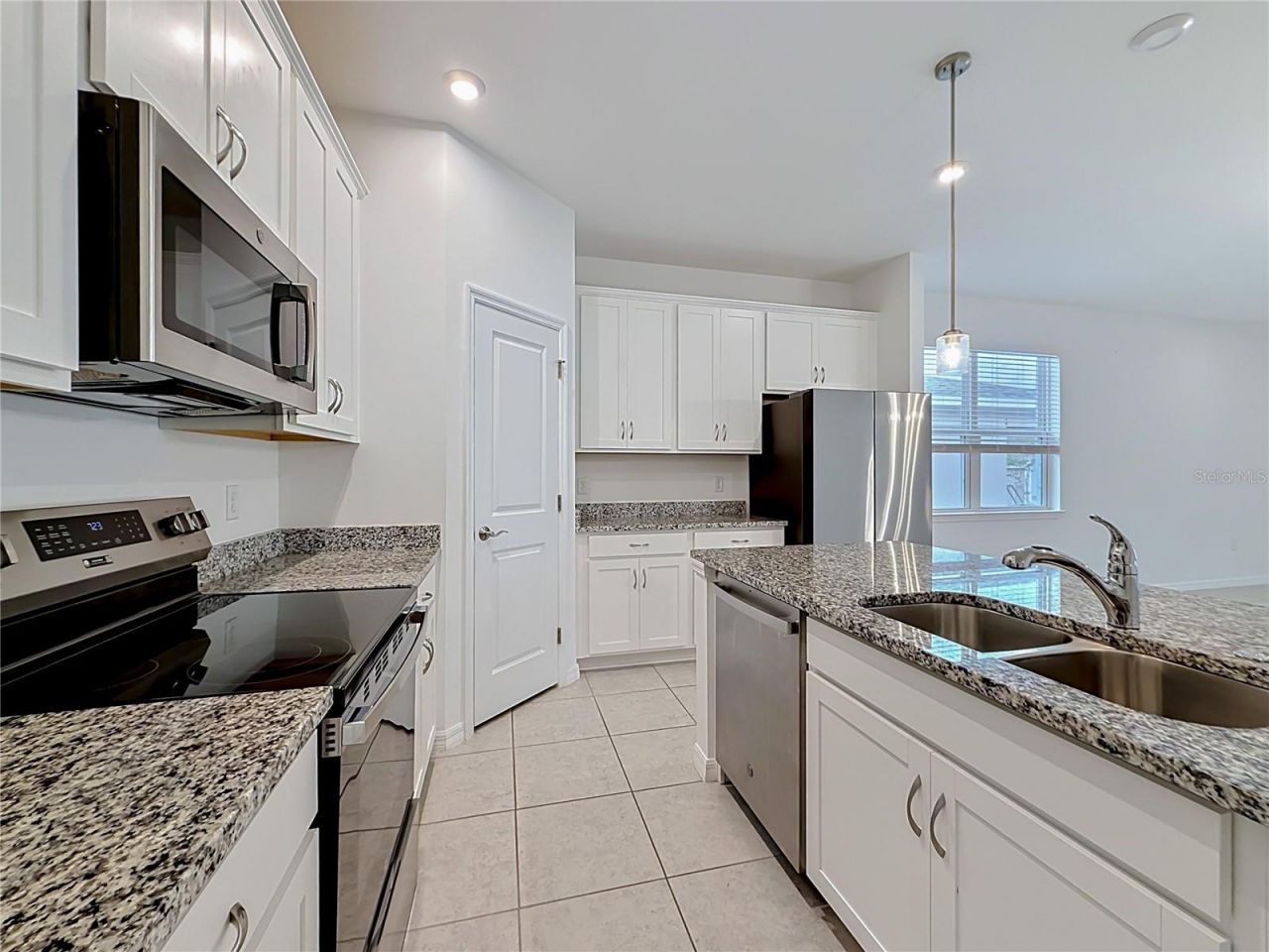 418 Quayside Avenue , Mascotte, FL 34753 Photo