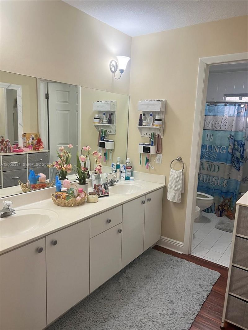 12377 NW 97th Pl , Unit 12377, Hialeah Gardens, FL 33018 Photo