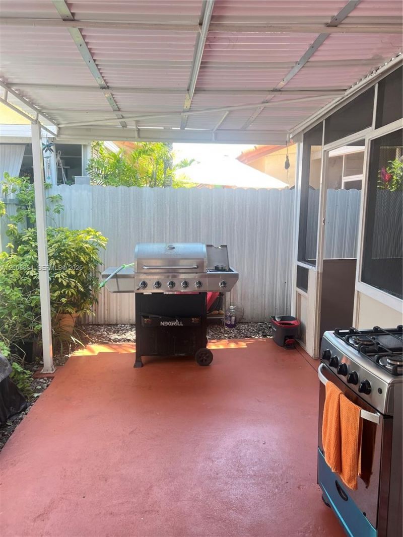12377 NW 97th Pl , Unit 12377, Hialeah Gardens, FL 33018 Photo