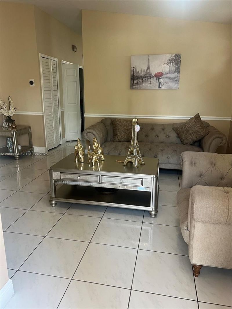 12377 NW 97th Pl , Unit 12377, Hialeah Gardens, FL 33018 Photo