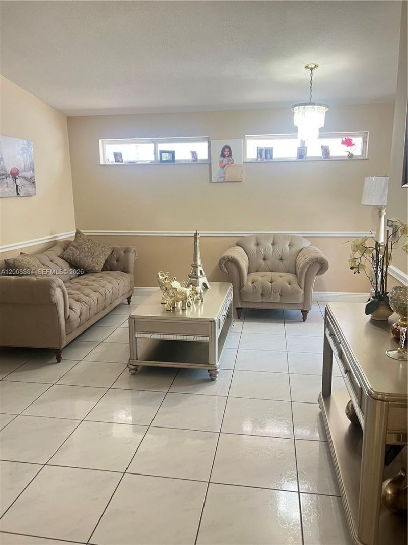 12377 NW 97th Pl , Unit 12377, Hialeah Gardens, FL 33018 Photo