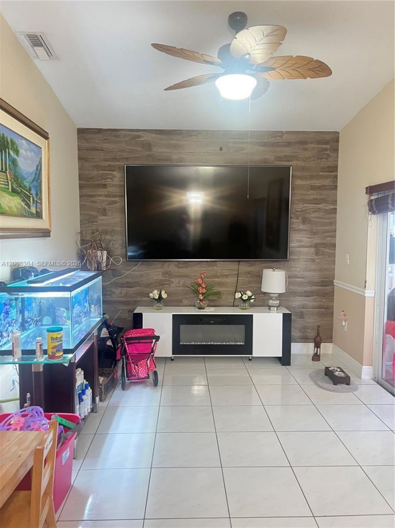 12377 NW 97th Pl , Unit 12377, Hialeah Gardens, FL 33018 Photo