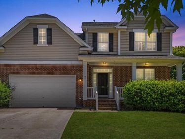 104 Leafy Holly Drive, Holly Springs, NC 27540