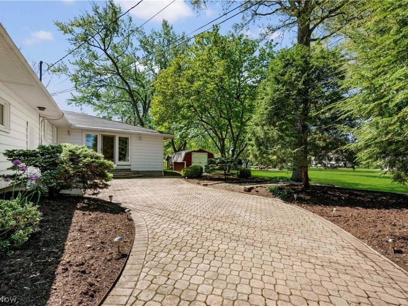 3720 Brookside Drive, Norton, OH 44203 Photo 3