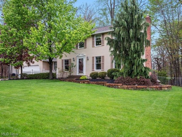 3577 Antony Drive , Broadview Heights, OH 44147