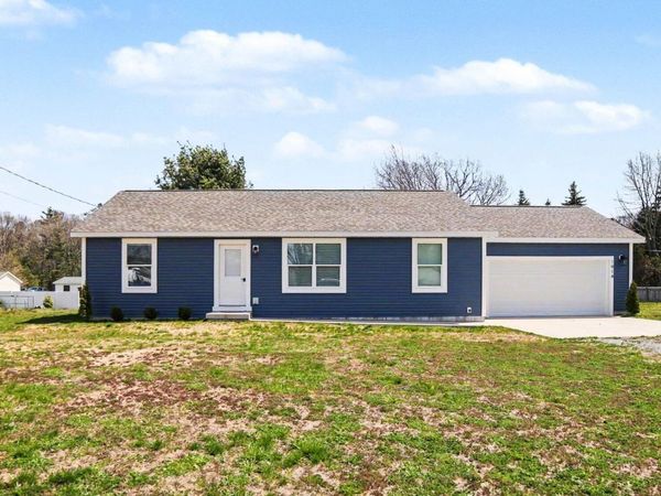 1914 Kennedy Boulevard, Ludington, MI 49431