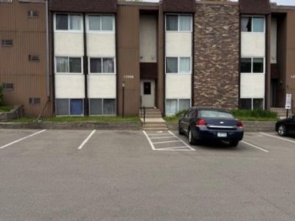 12986 Nicollet Avenue S, Unit 102, Burnsville, MN 55337