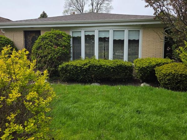 8662 N Merrill Street , Niles, IL 60714