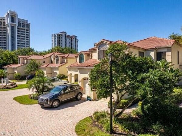 7056 Pelican Bay BLVD , Unit B201, NAPLES, FL 34108