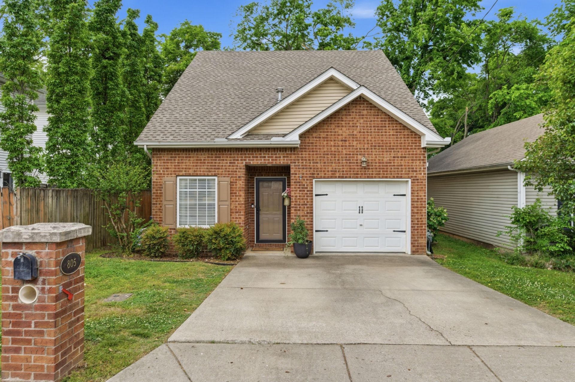 805 William Howard Ct, Nashville, TN 37209 Main Photo