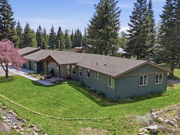 21381 N Thatcher CT, Rathdrum, ID 83858