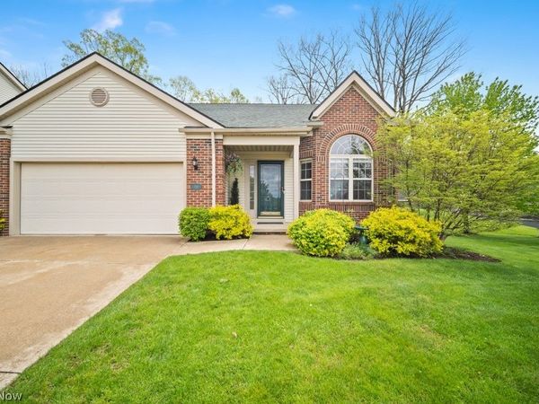 300 Eagleton Court, Macedonia, OH 44056