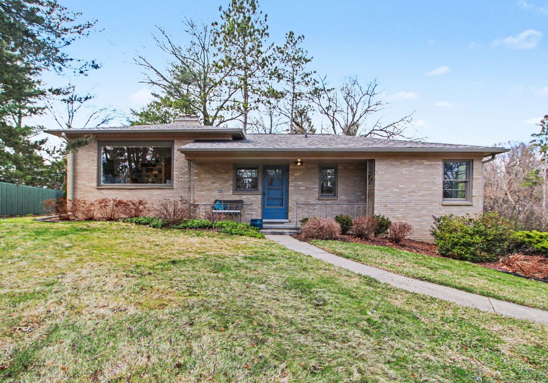 20 Heatheridge Street, Ann Arbor, MI 48104 Main Photo