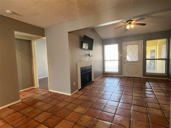 806 W 24th ST, Unit 303, Austin, TX 78705