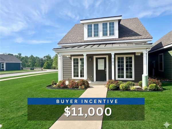 901 NE Heights Lane , Bentonville, AR 72712