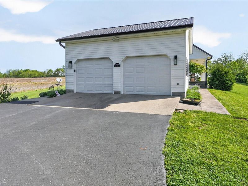 10343 Thomas Road, Leesburg, OH 45135 Photo 6