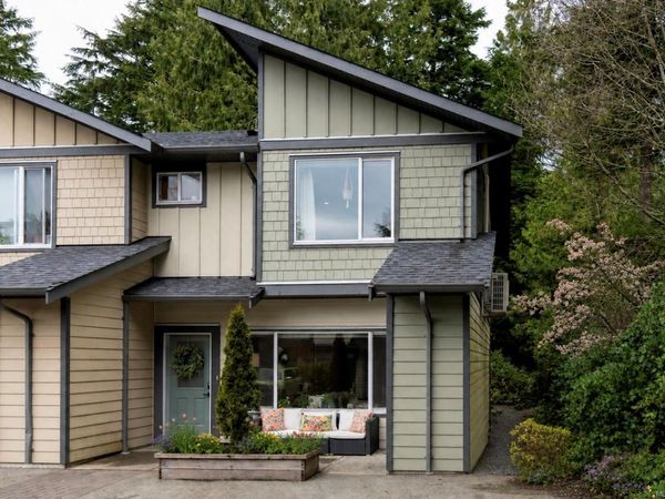 625 Hellesen Dr, Unit #6, Tofino, BC V0R 2Z0