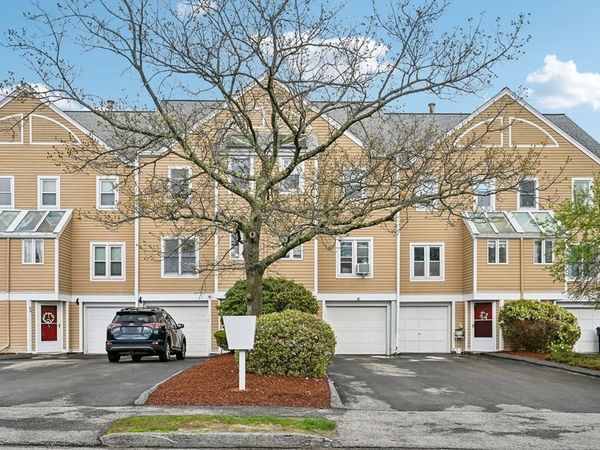 42 Wrentham Rd, Unit 42, Worcester, MA 01602