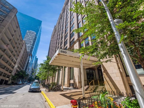 680 N Lake Shore Drive , Unit 715, Chicago, IL 60611