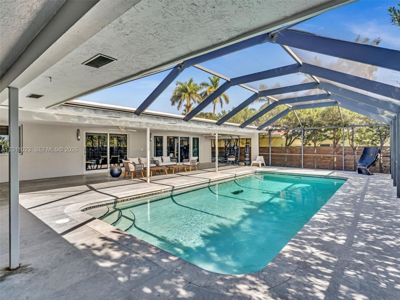 840 S Southlake Dr , Hollywood, FL 33019 Photo