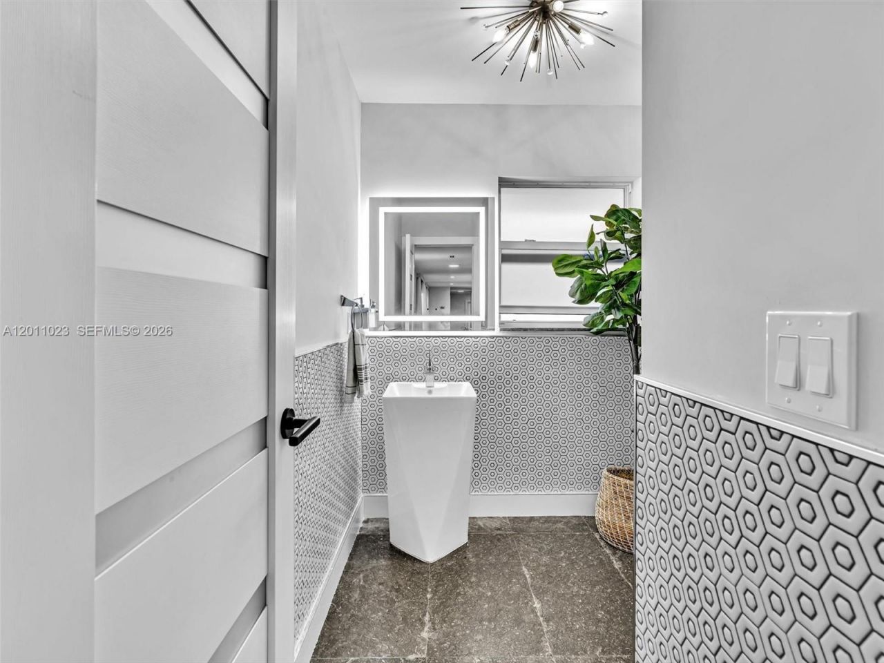 840 S Southlake Dr , Hollywood, FL 33019 Photo