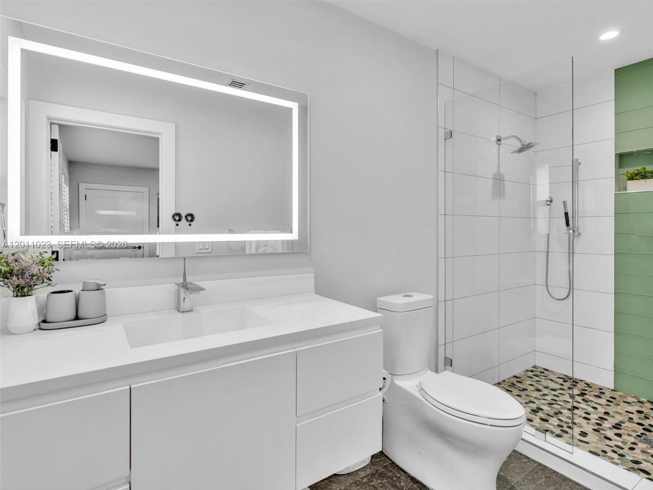 840 S Southlake Dr , Hollywood, FL 33019 Photo