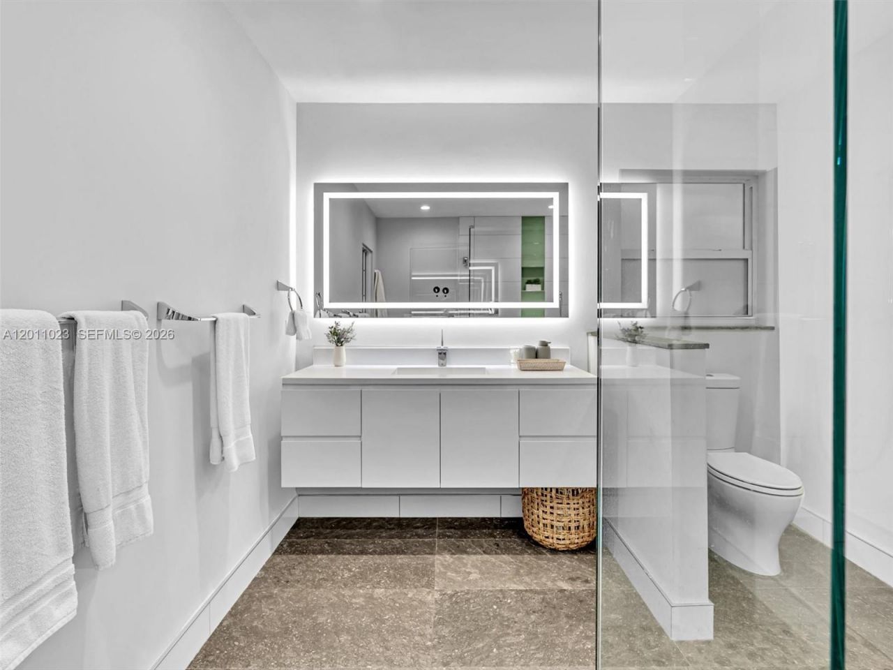840 S Southlake Dr , Hollywood, FL 33019 Photo