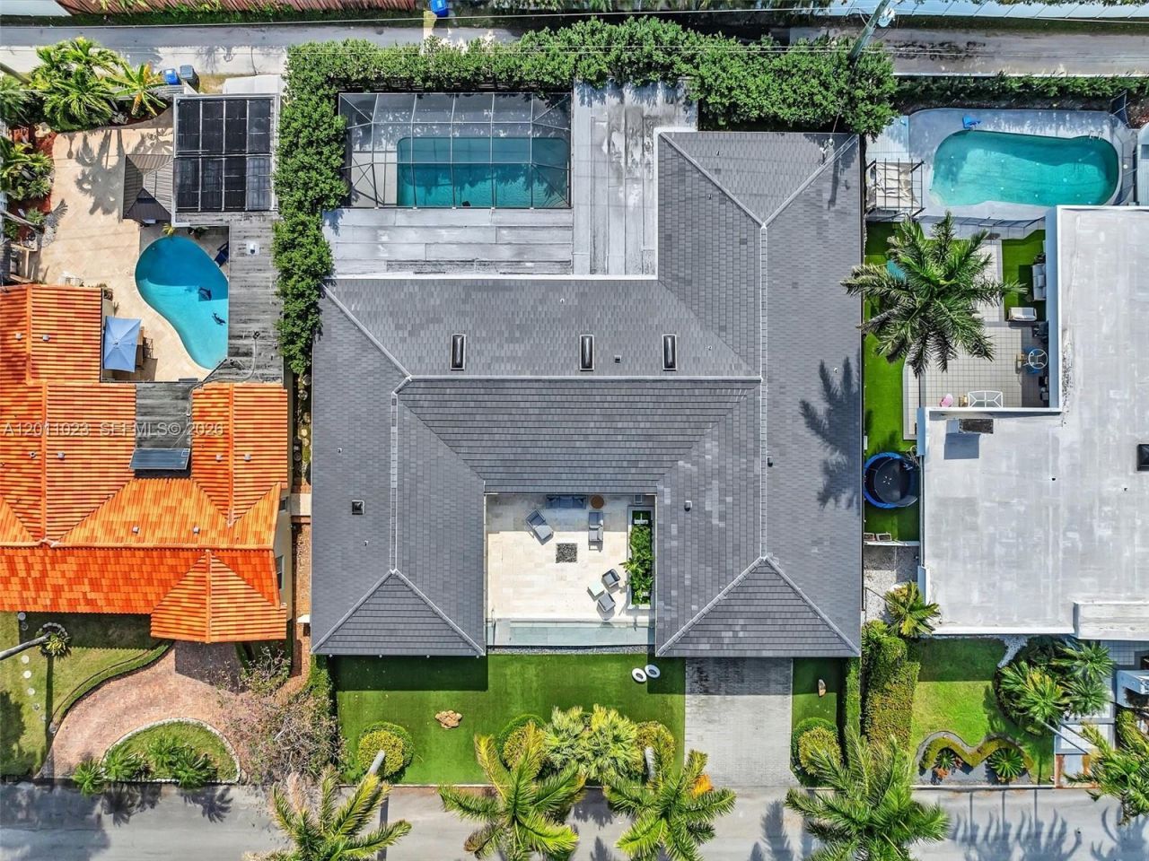 840 S Southlake Dr , Hollywood, FL 33019 Photo