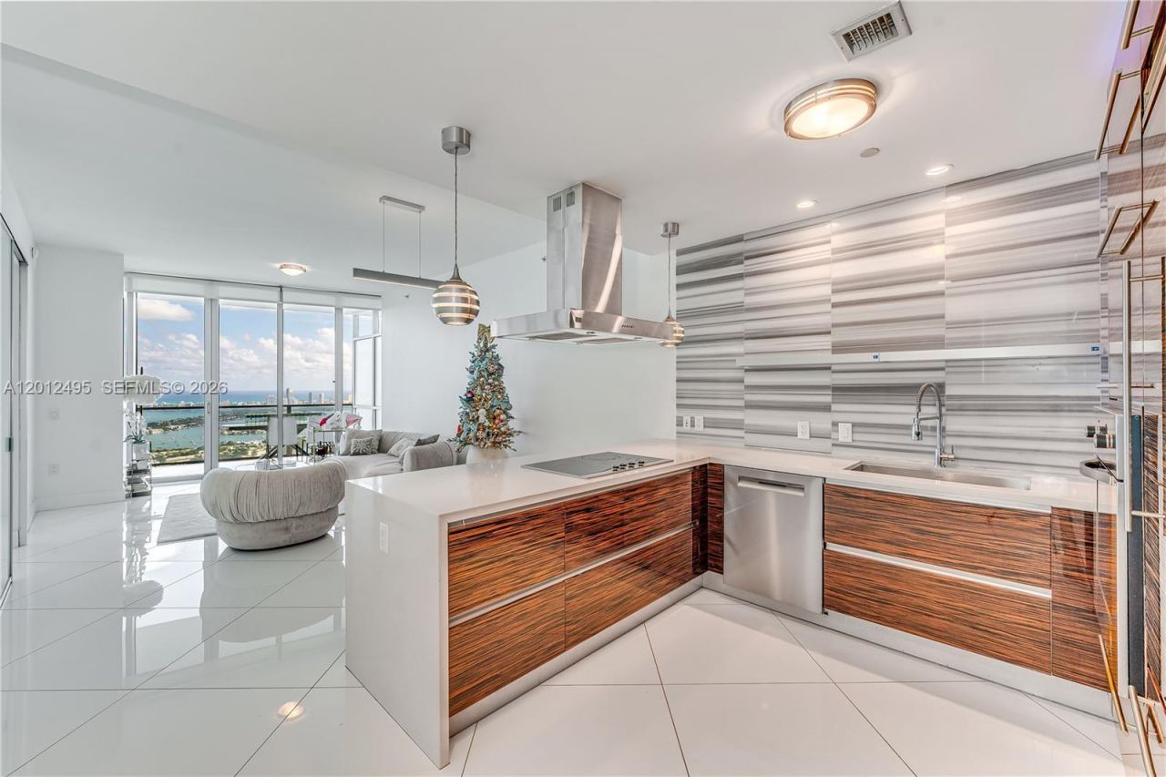 1100 Biscayne Blvd, Unit 5702, Miami, FL 33132 Photo