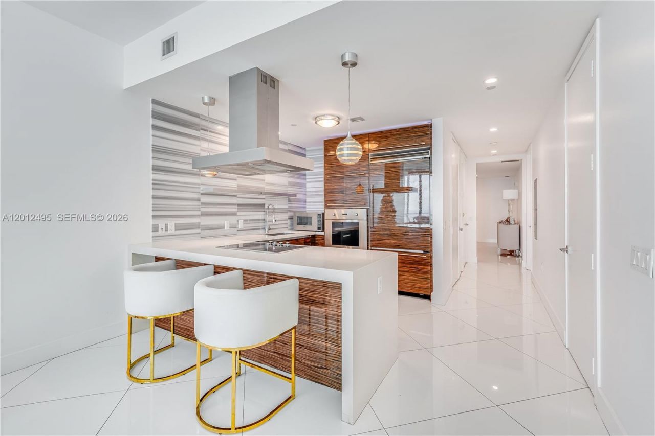 1100 Biscayne Blvd, Unit 5702, Miami, FL 33132 Photo