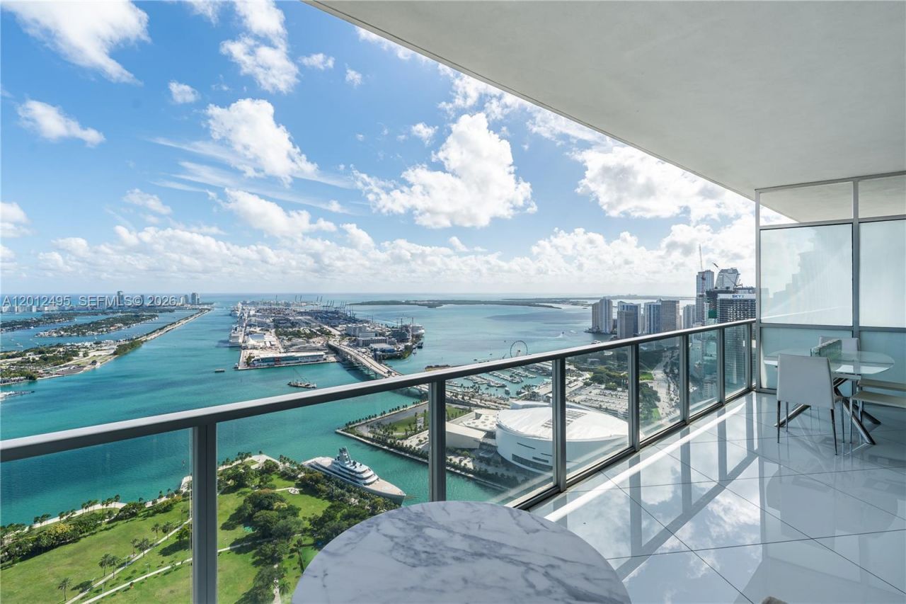 1100 Biscayne Blvd, Unit 5702, Miami, FL 33132 Photo