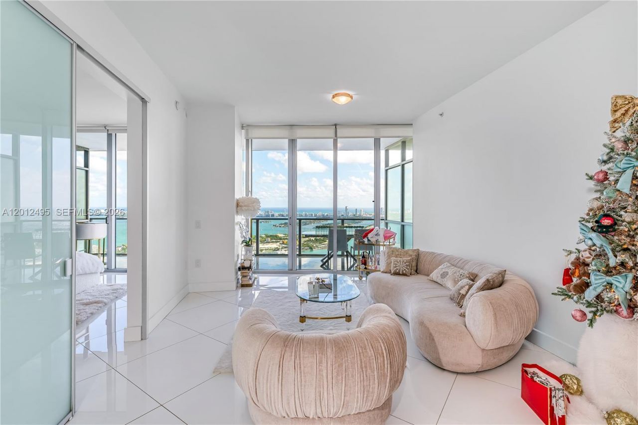 1100 Biscayne Blvd, Unit 5702, Miami, FL 33132 Photo