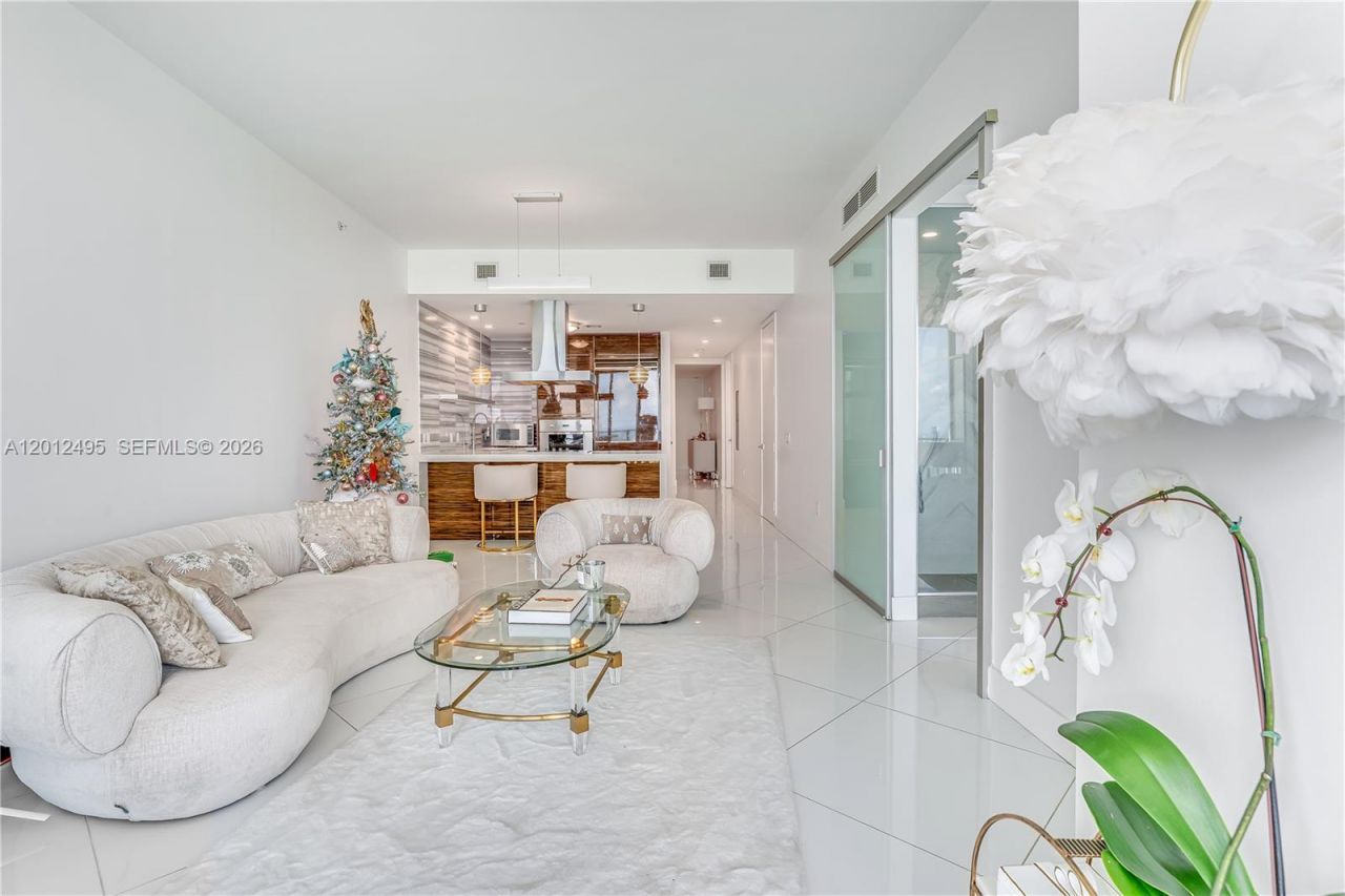 1100 Biscayne Blvd, Unit 5702, Miami, FL 33132 Photo