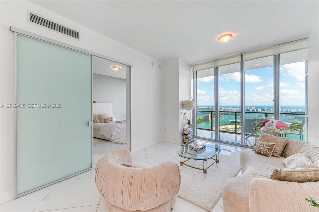 1100 Biscayne Blvd, Unit 5702, Miami, FL 33132 Photo