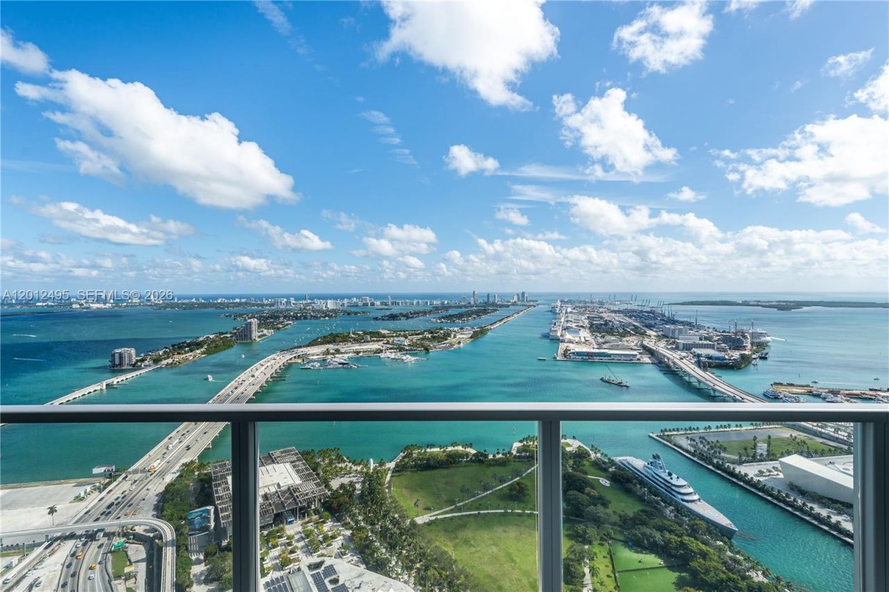 1100 Biscayne Blvd, Unit 5702, Miami, FL 33132 Photo