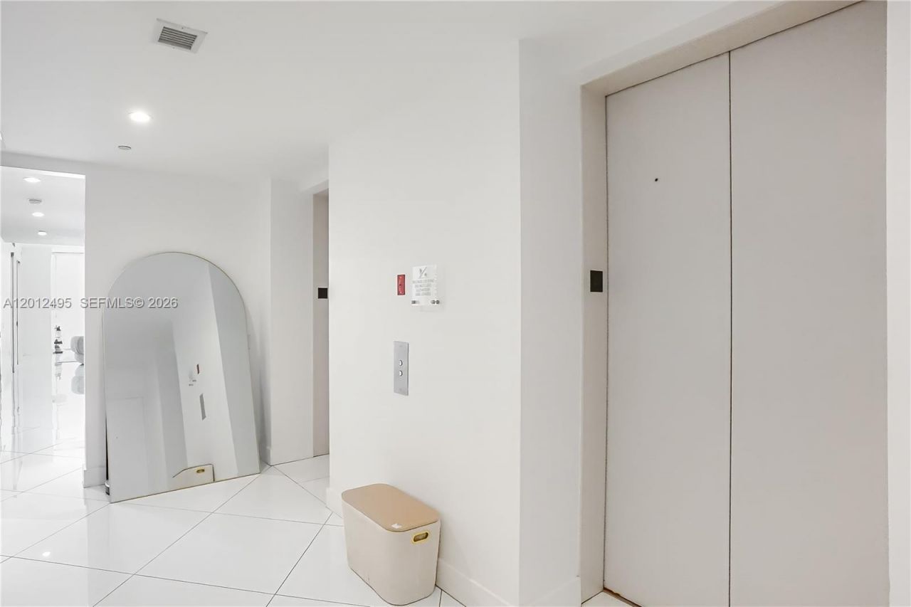 1100 Biscayne Blvd, Unit 5702, Miami, FL 33132 Photo