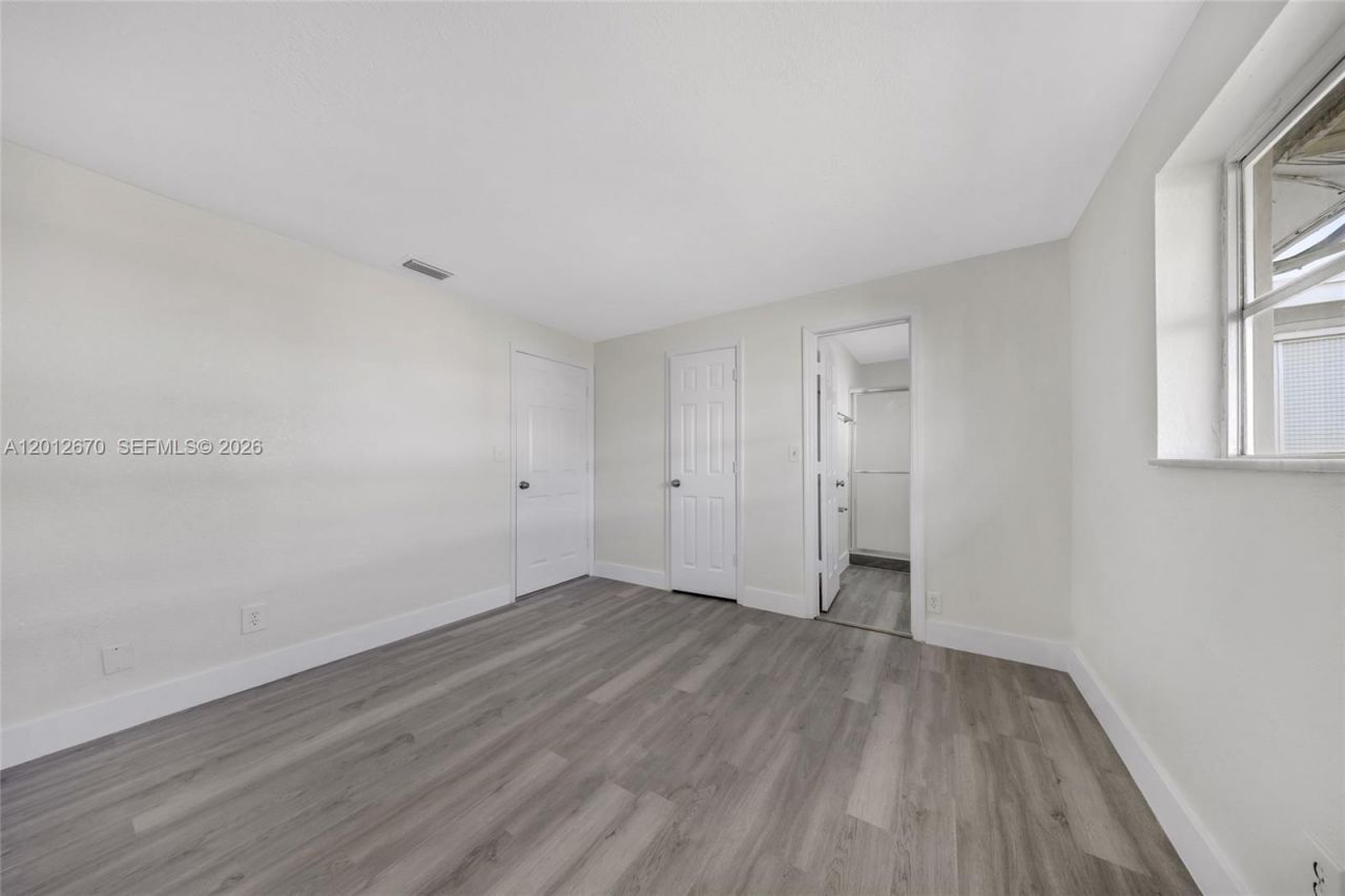 2520 NW 2nd Dr , Pompano Beach, FL 33064 Photo