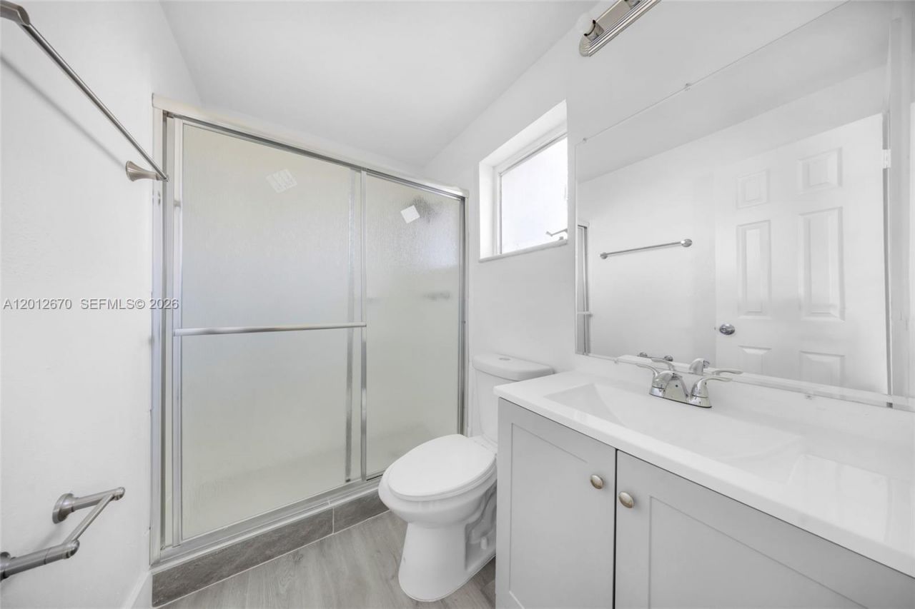 2520 NW 2nd Dr , Pompano Beach, FL 33064 Photo