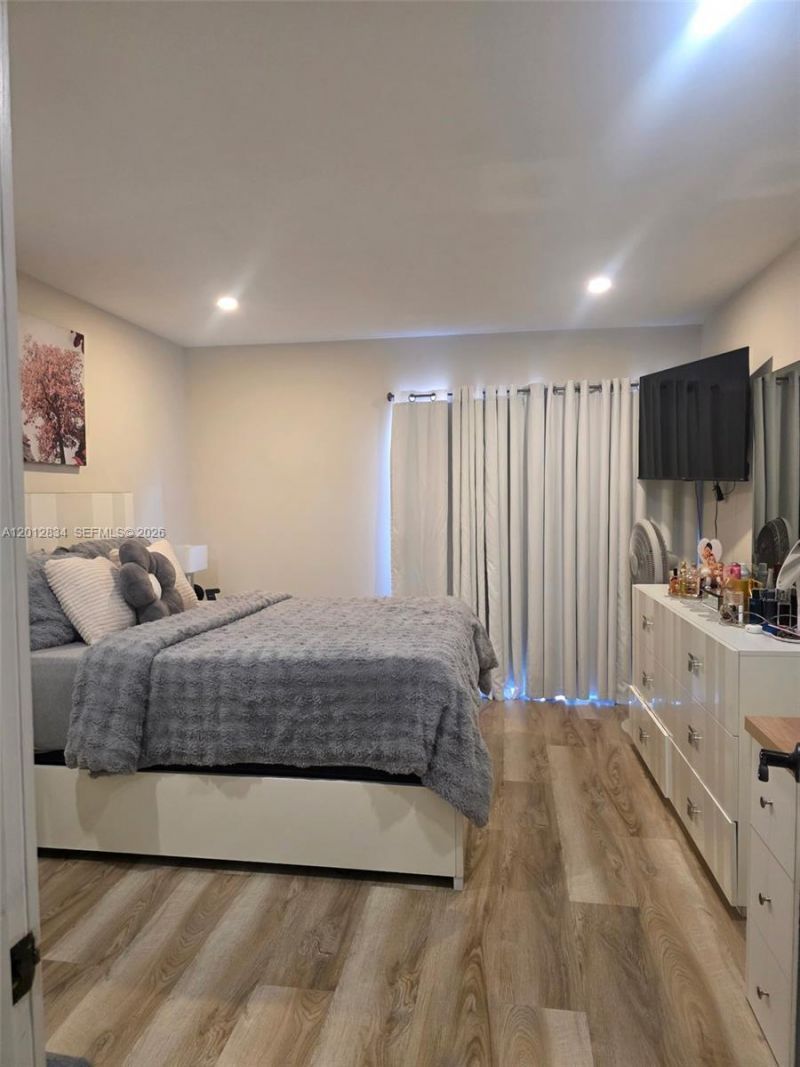 Please Call For Address, Unit 406, Hialeah, FL 33012 Photo