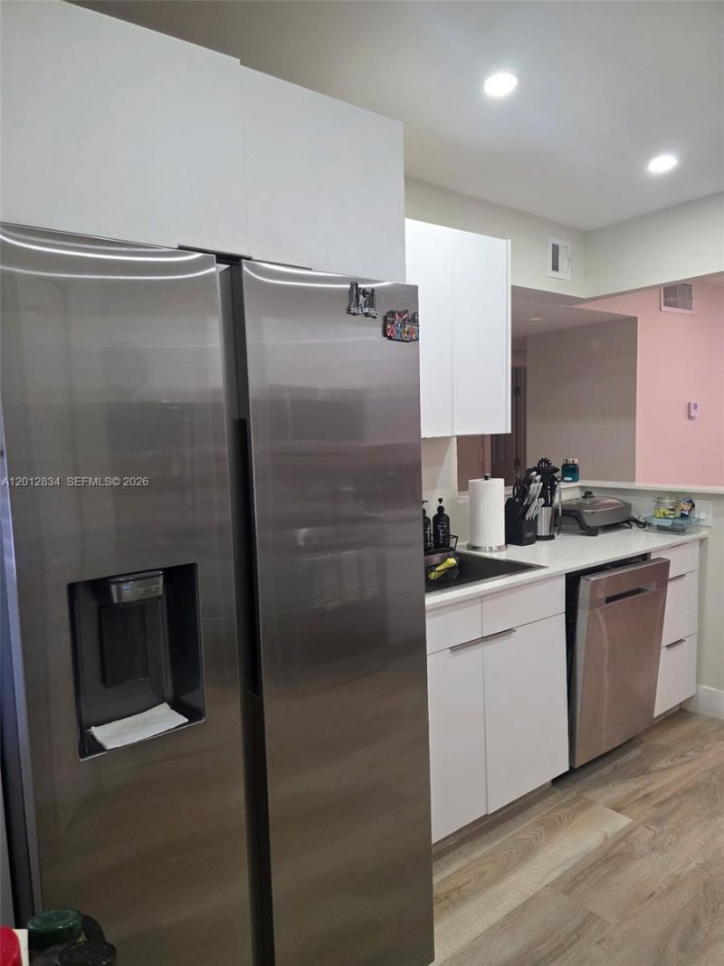 Please Call For Address, Unit 406, Hialeah, FL 33012 Photo