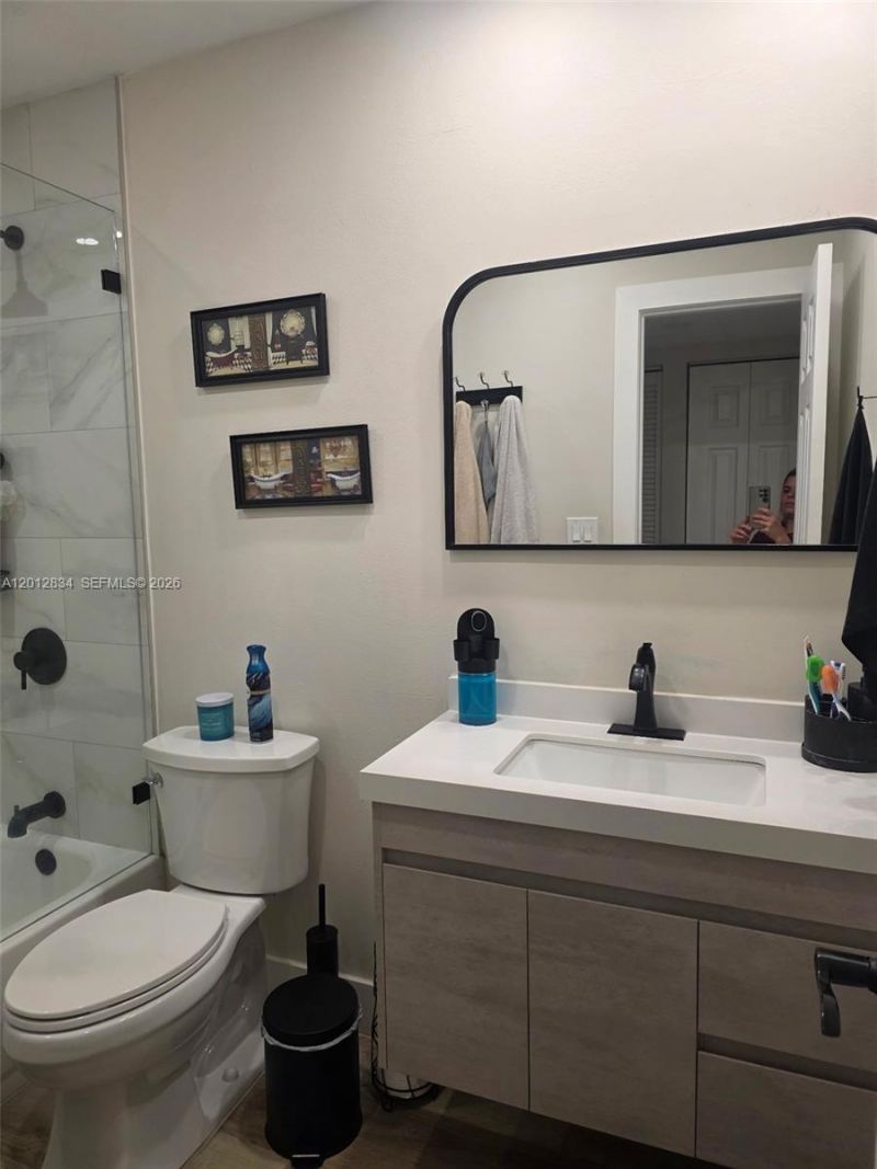 Please Call For Address, Unit 406, Hialeah, FL 33012 Photo