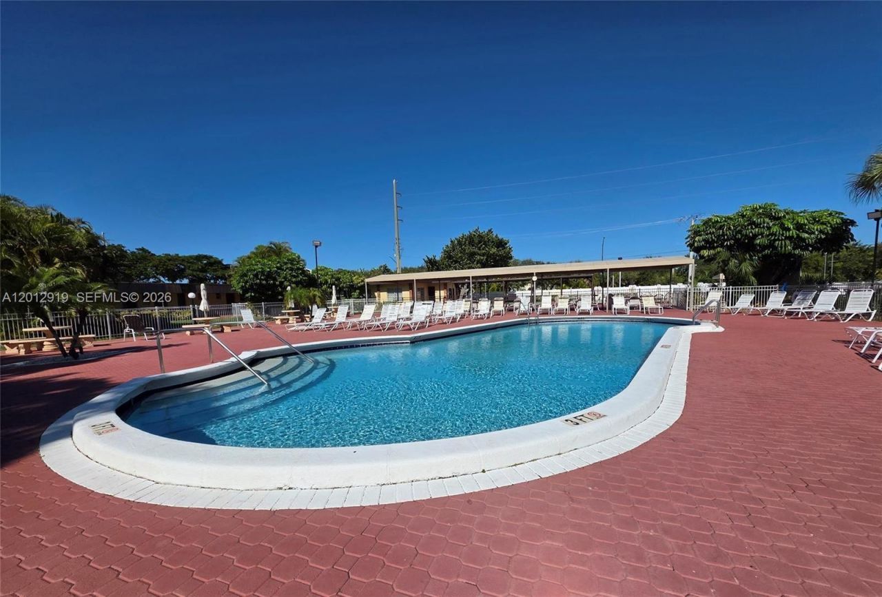 2901 NW 47th Ter , Unit 346A, Lauderdale Lakes, FL 33313 Photo