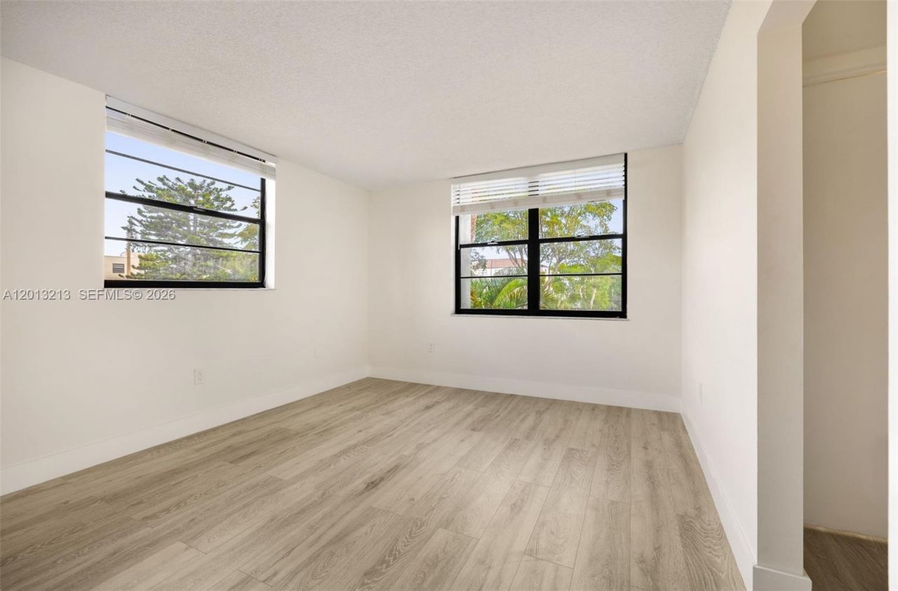 10825 SW 112th Ave , Unit 213, Miami, FL 33176 Photo