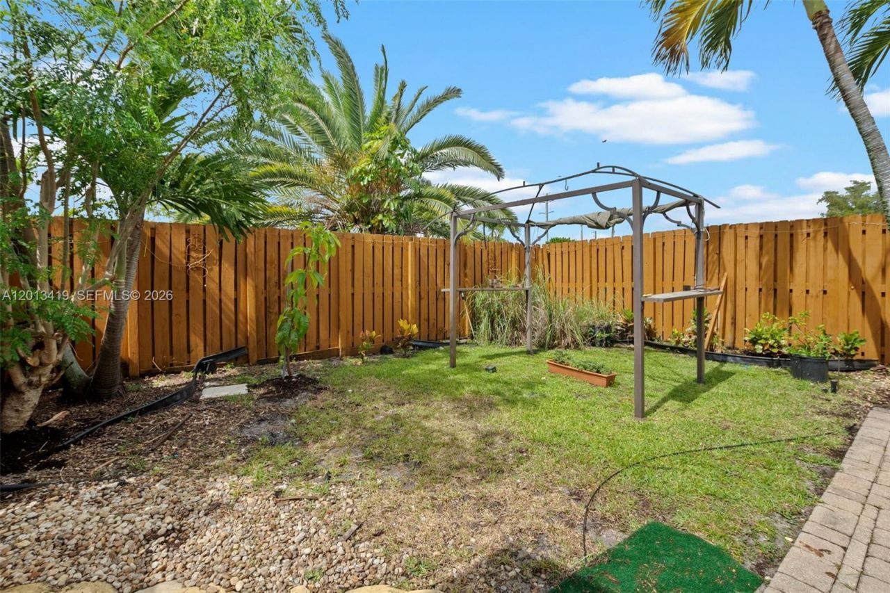 2251 NW 87th Ave, Unit 2251, Pembroke Pines, FL 33024 Photo