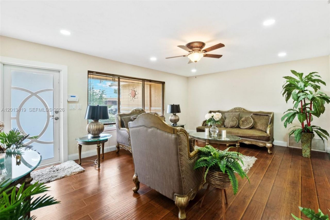 2251 NW 87th Ave, Unit 2251, Pembroke Pines, FL 33024 Photo