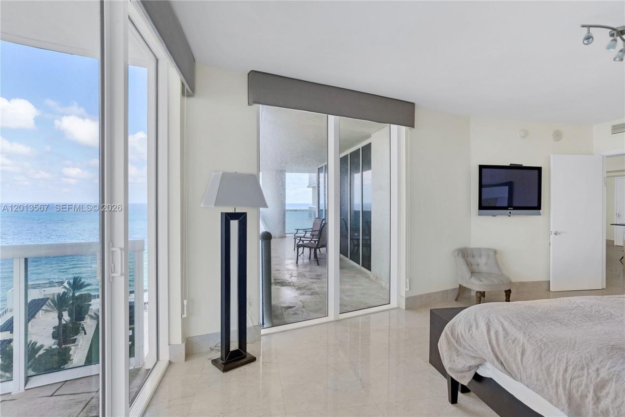 1850 S Ocean Dr , Unit 1410, Hallandale Beach, FL 33009 Photo