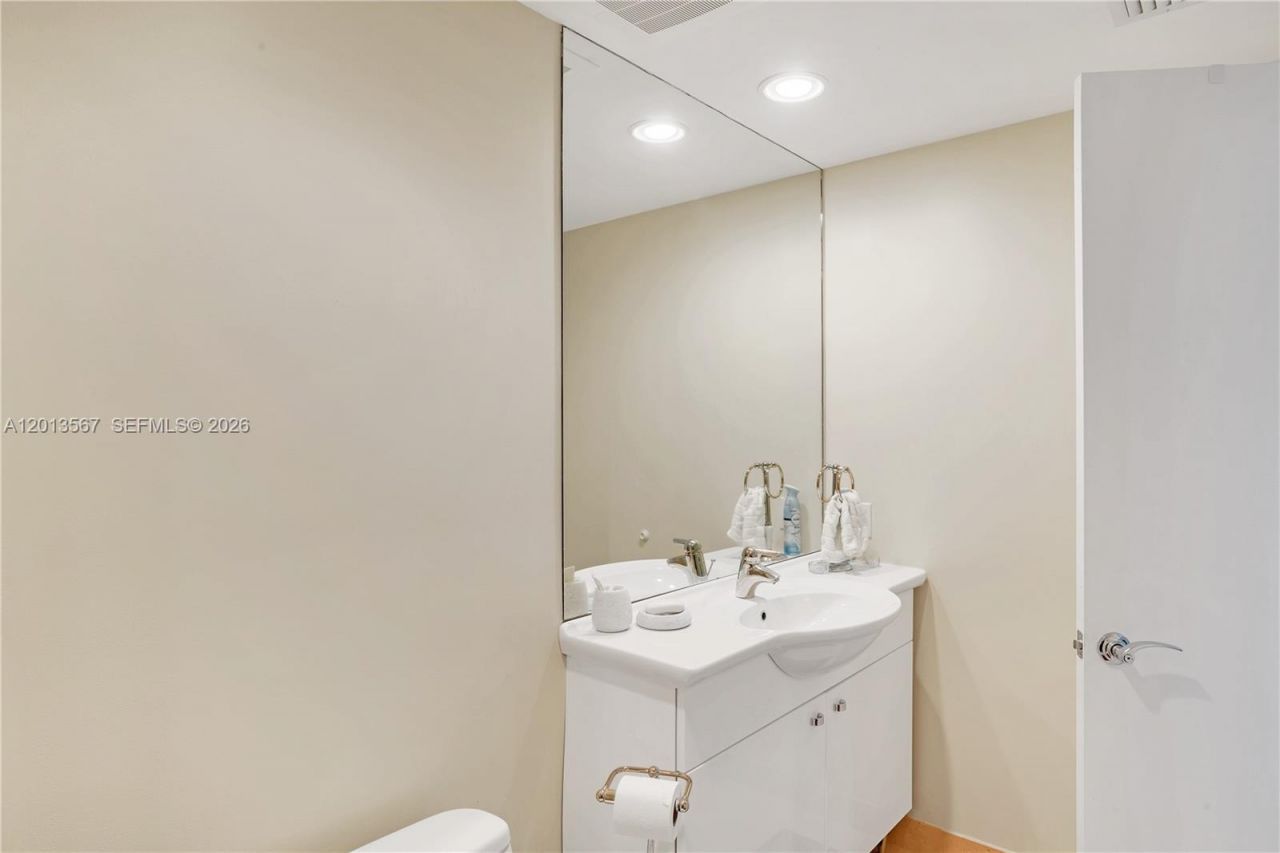1850 S Ocean Dr , Unit 1410, Hallandale Beach, FL 33009 Photo